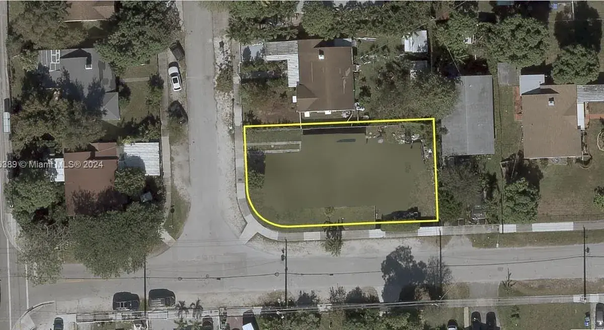 4101 NW 11th Pl, Miami FL 33127