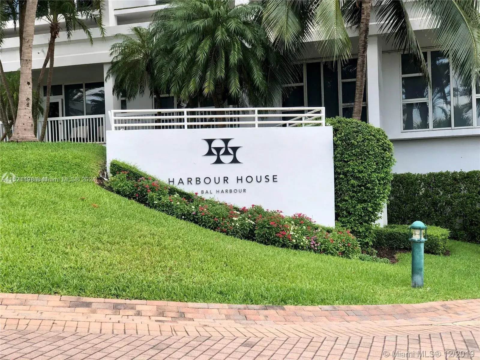 10275 Collins Ave # 230, Bal Harbour FL 33154