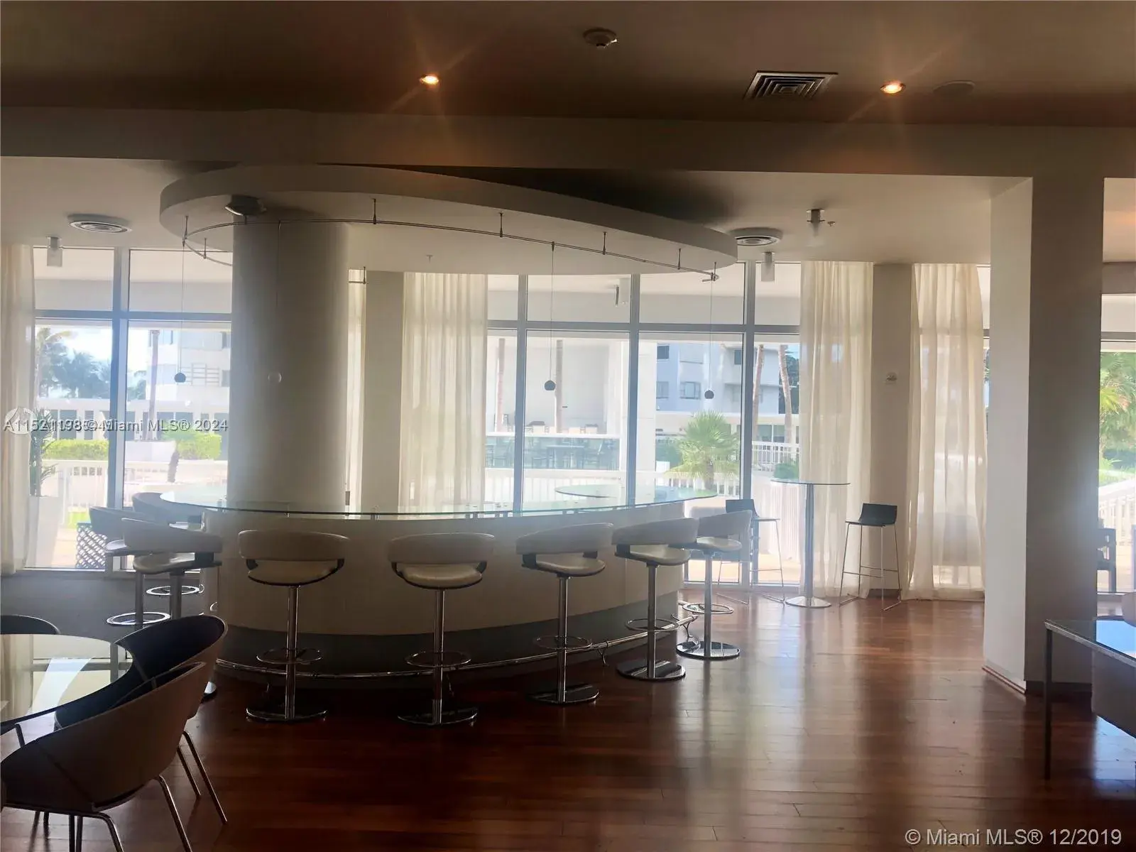 10275 Collins Ave # 230, Bal Harbour FL 33154