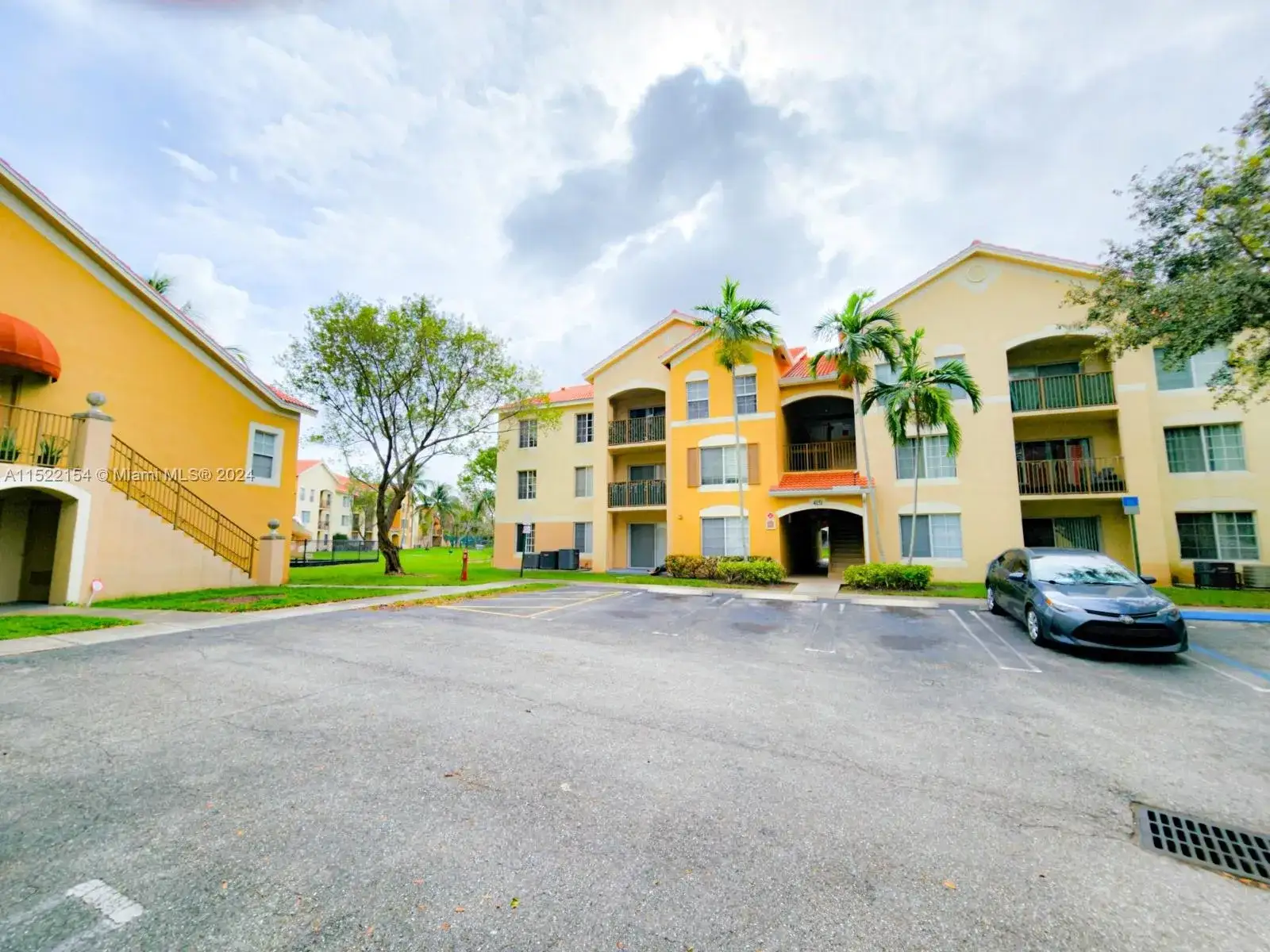 4151 San Marino Blvd # 202, West Palm Beach FL 33409