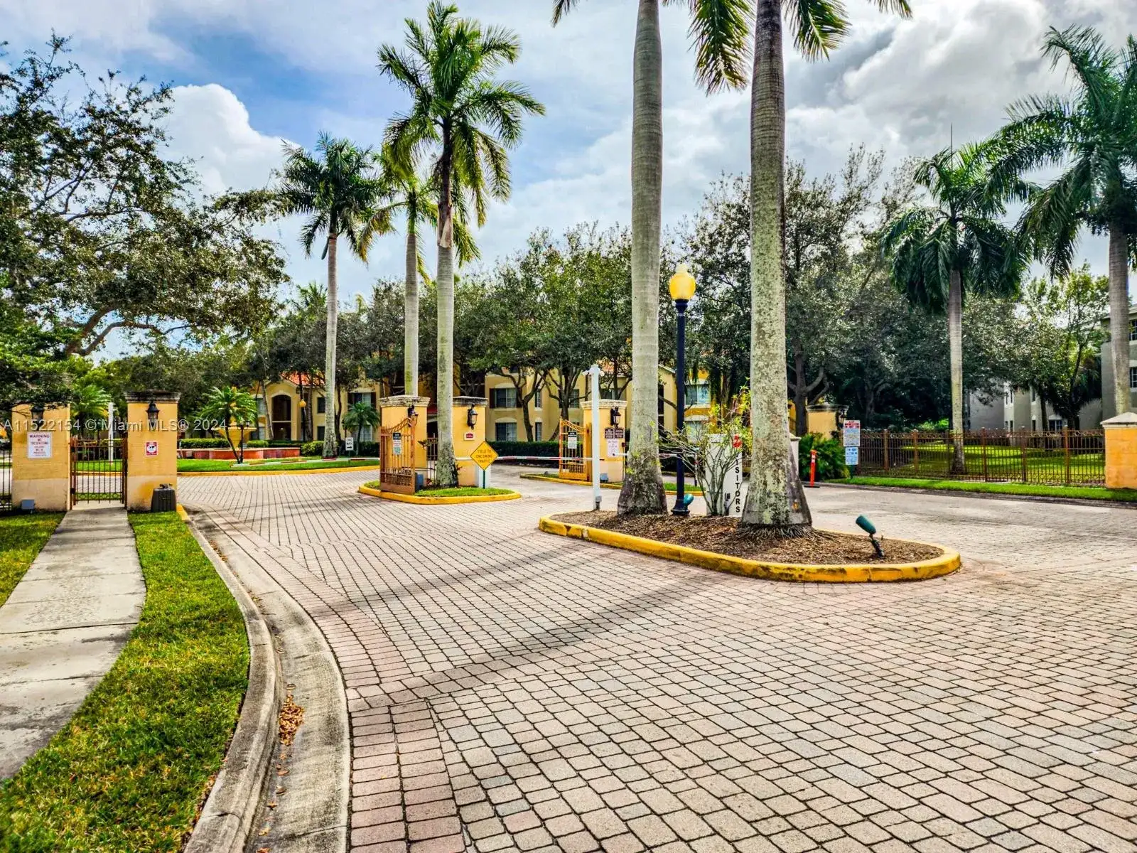 4151 San Marino Blvd # 202, West Palm Beach FL 33409 photo 3