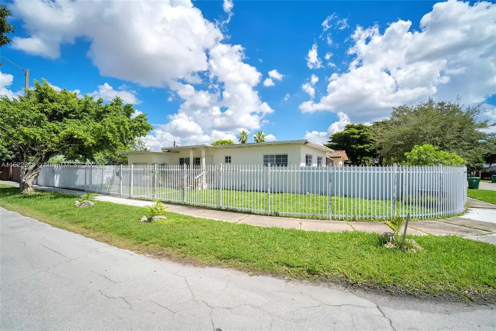 451 NW 30th Pl, Miami FL 33125