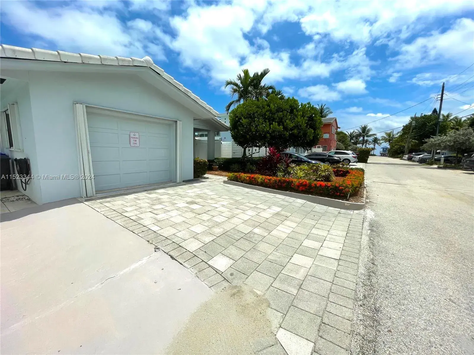 331 Desoto St, Hollywood FL 33019