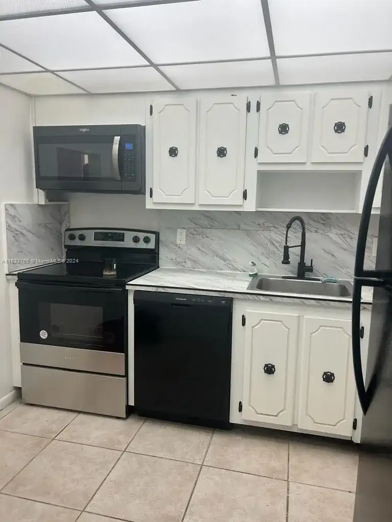 13499 Biscayne Blvd # 1504, North Miami FL 33181 photo 4