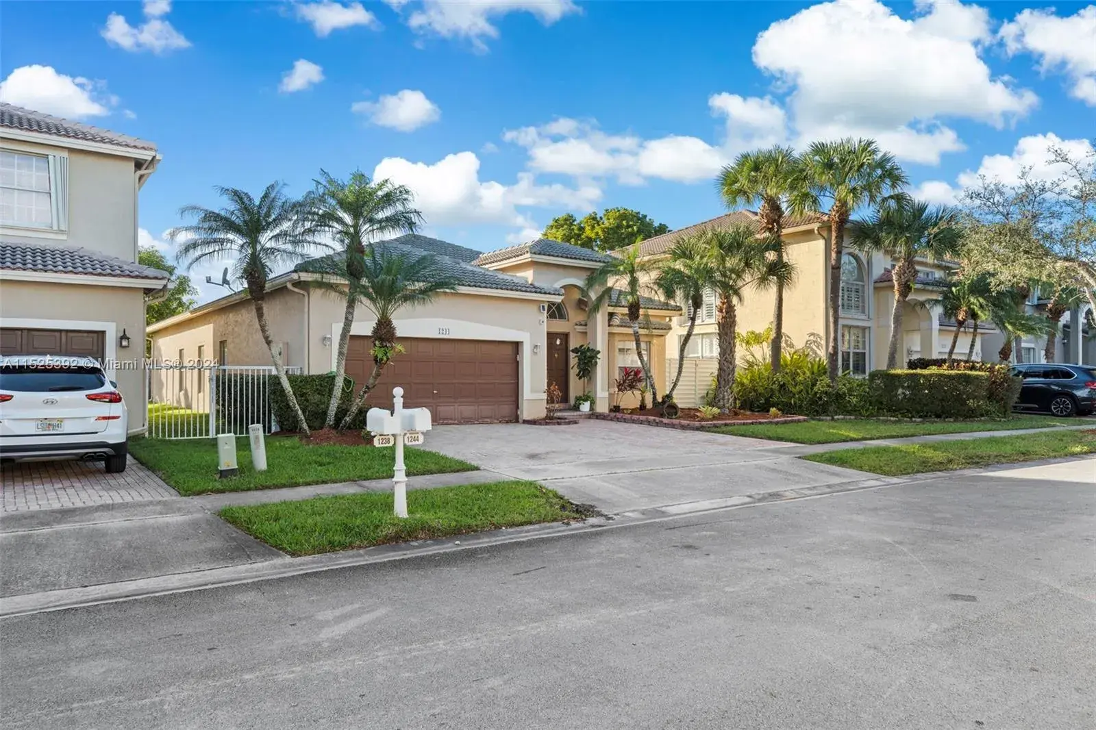 1244 NW 167th Ave # 1, Pembroke Pines FL 33028