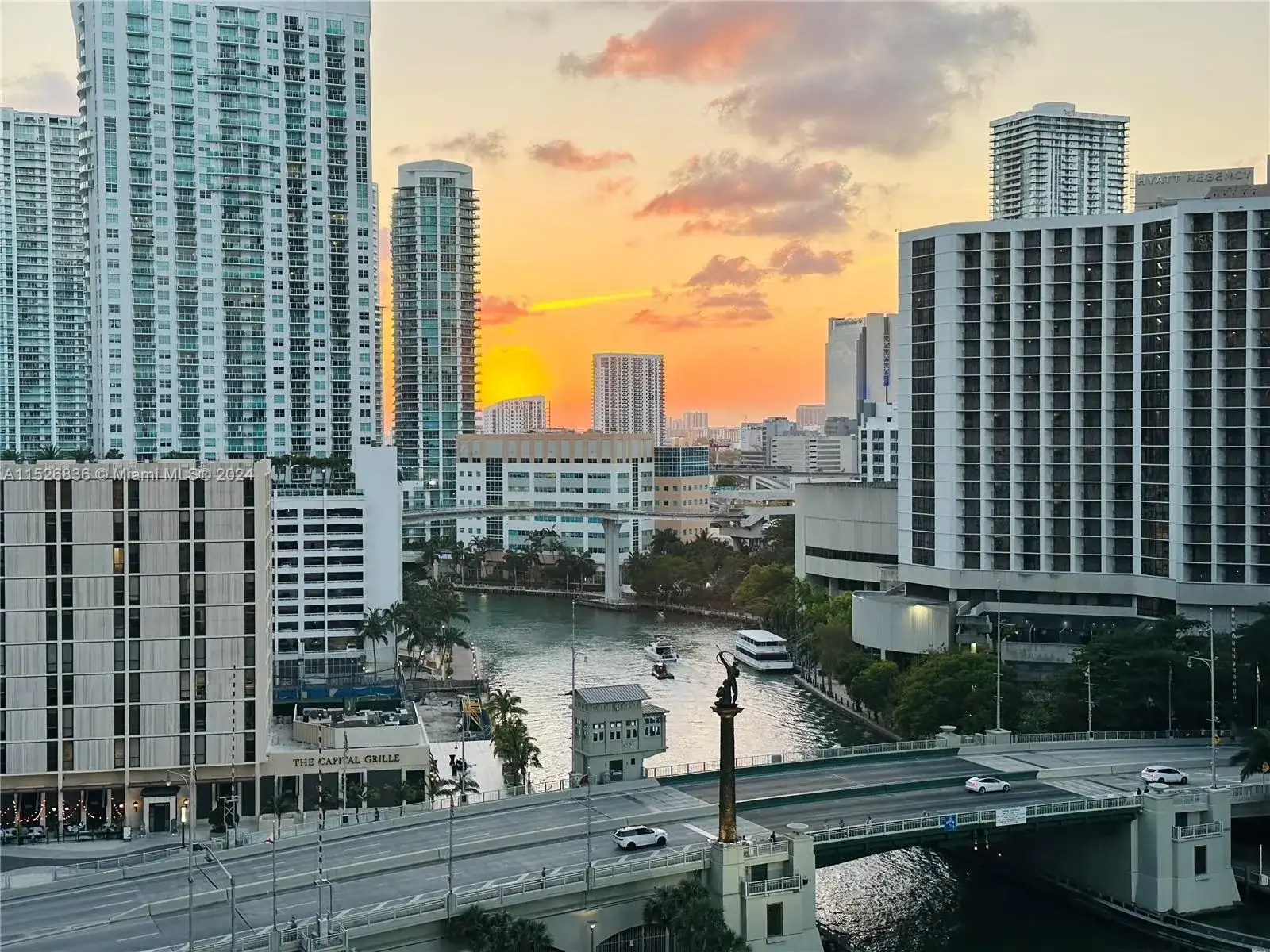 465 Brickell Ave # 1506, Miami FL 33131 photo 2