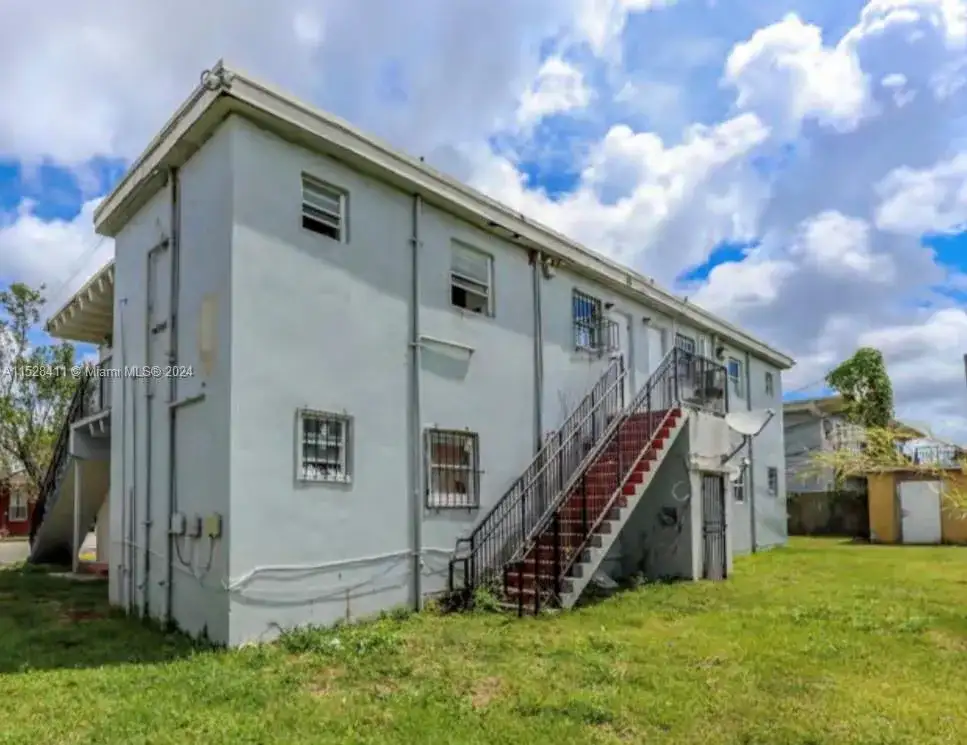 421 NW 12th St, Florida City FL 33034 photo 3