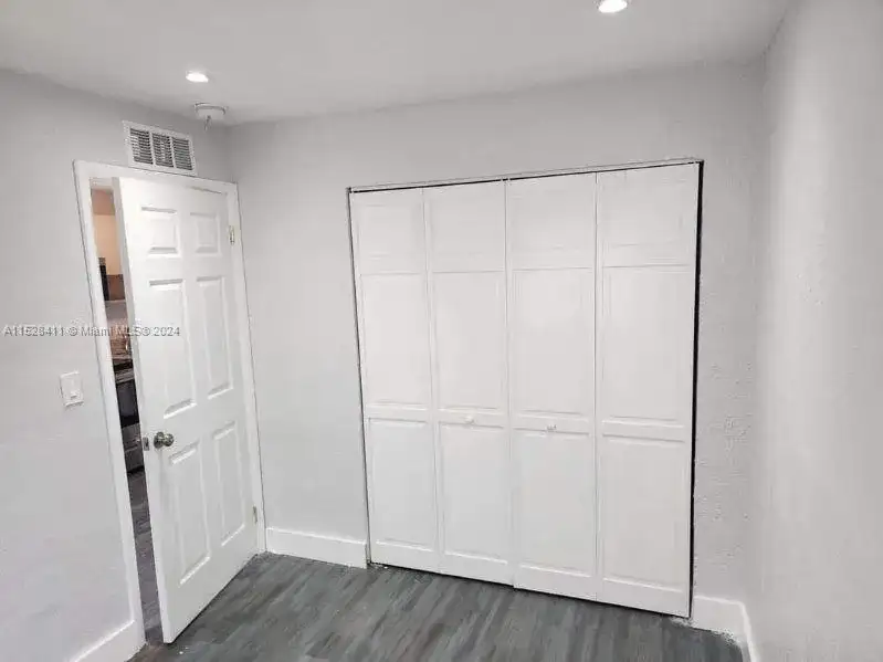 421 NW 12th St, Florida City FL 33034 photo 5