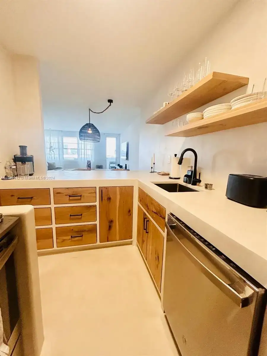 100 Lincoln Rd # 1543, Miami Beach FL 33139 photo 5