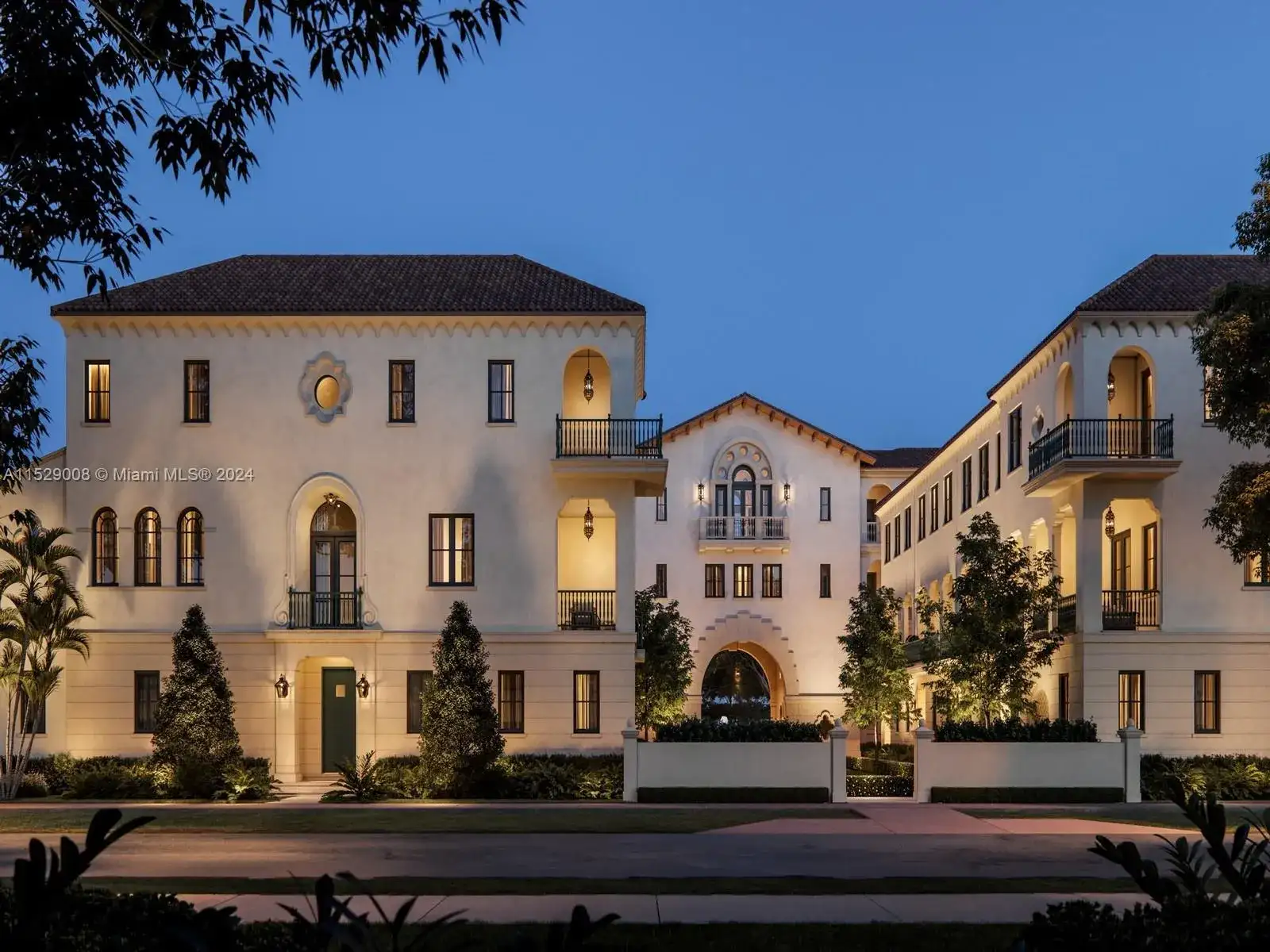 504 Malaga Ave # T8, Coral Gables FL 33134 photo 5