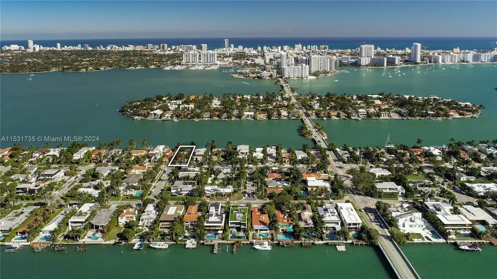 527 E Dilido Dr, Miami Beach FL 33139 photo 4