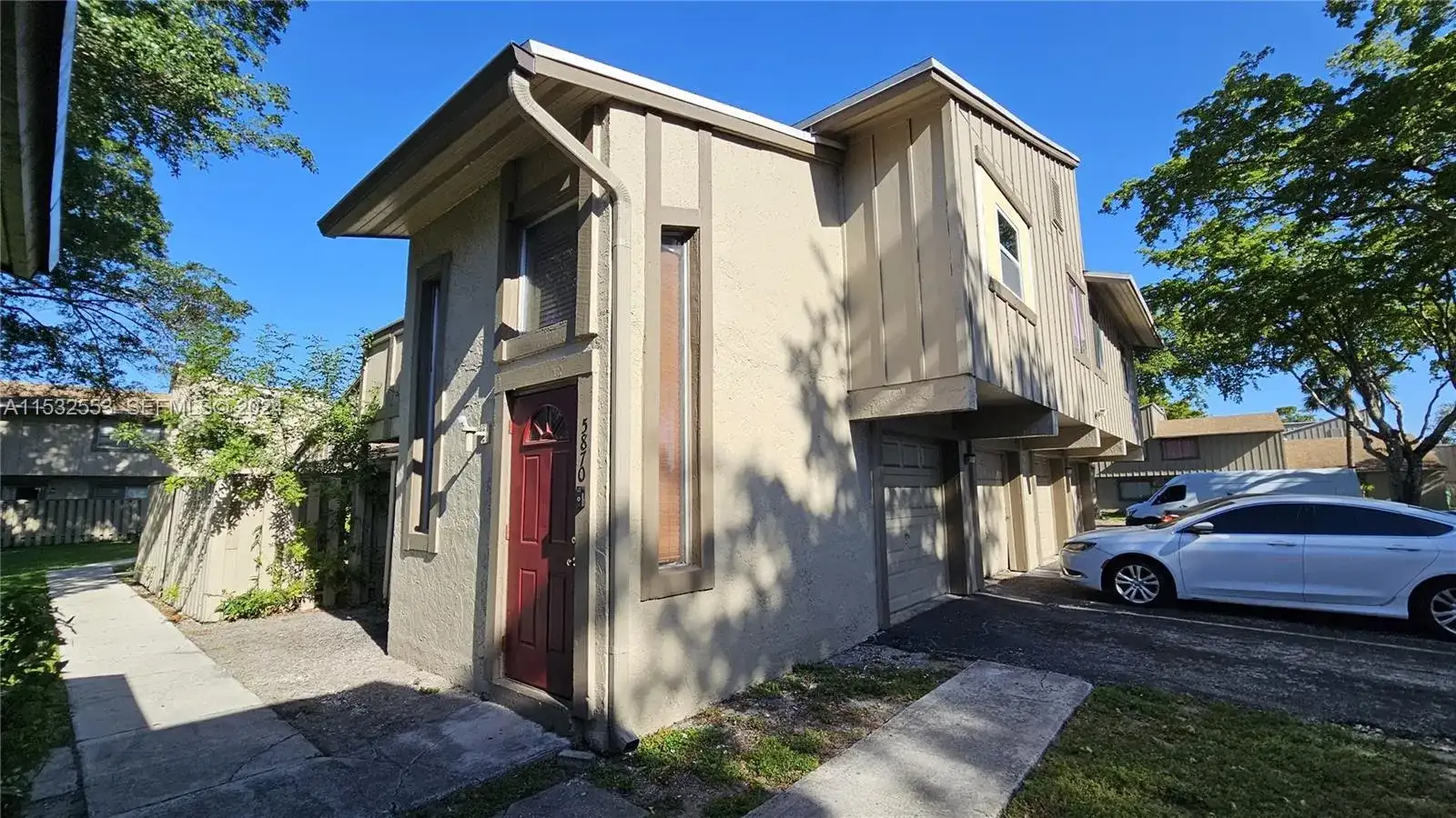 5870 NW 21st St, Lauderhill FL 33313 photo 2