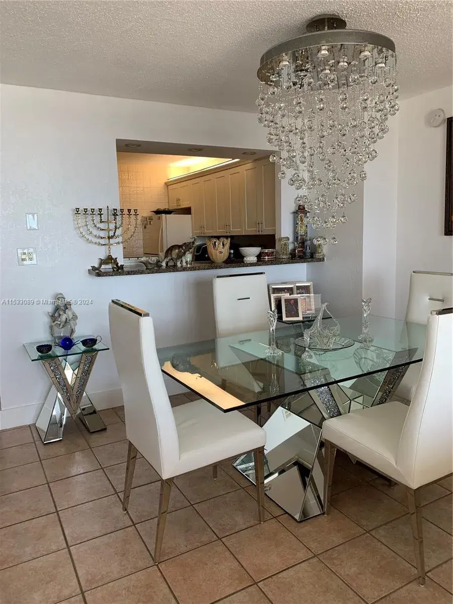 3140 S Ocean Dr # 2303, Hallandale Beach FL 33009