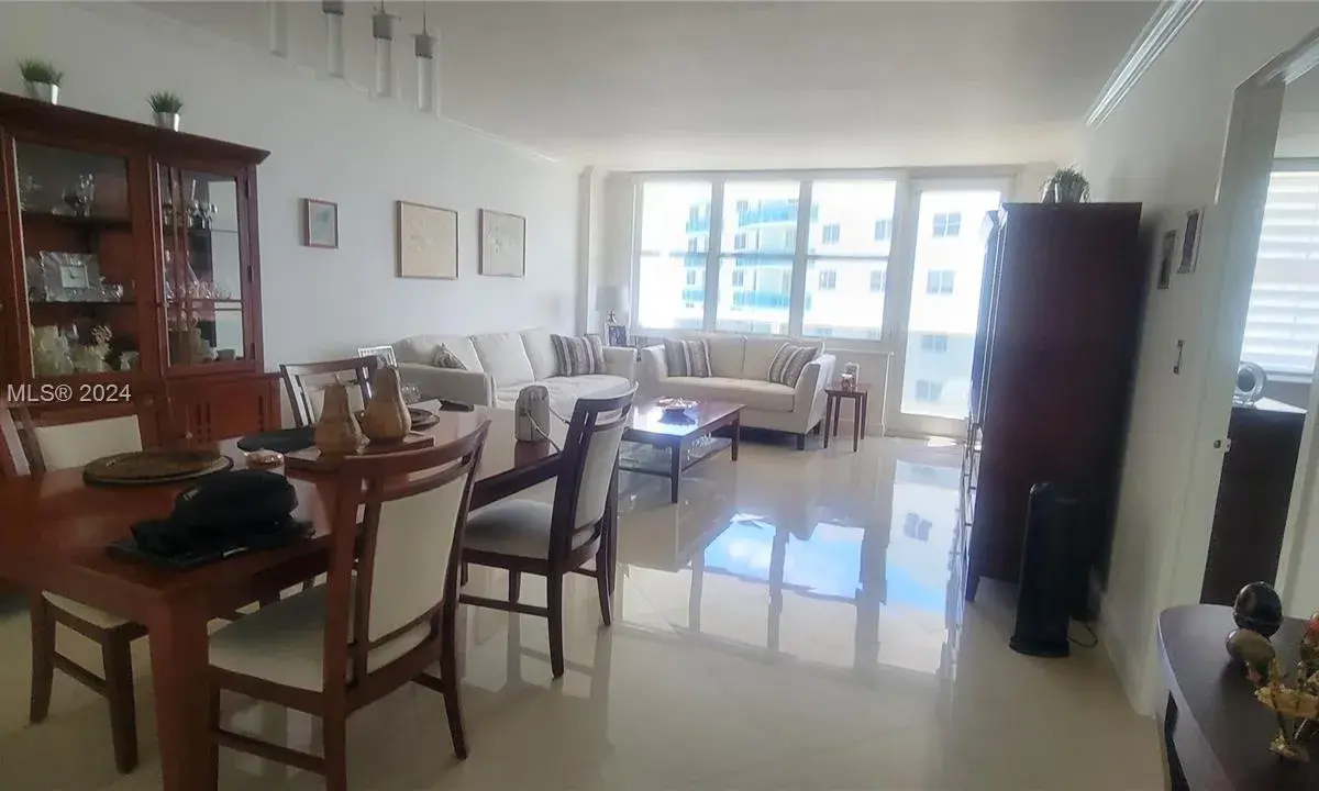 3725 S Ocean Dr # 1220, Hollywood FL 33019