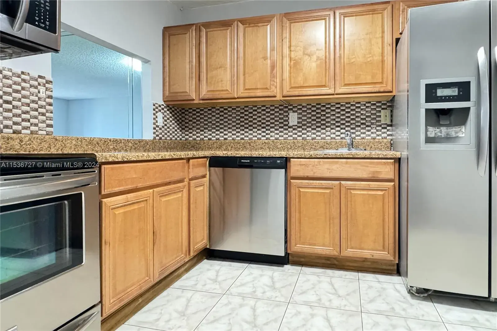 1000 Parkview Dr # 306, Hallandale Beach FL 33009
