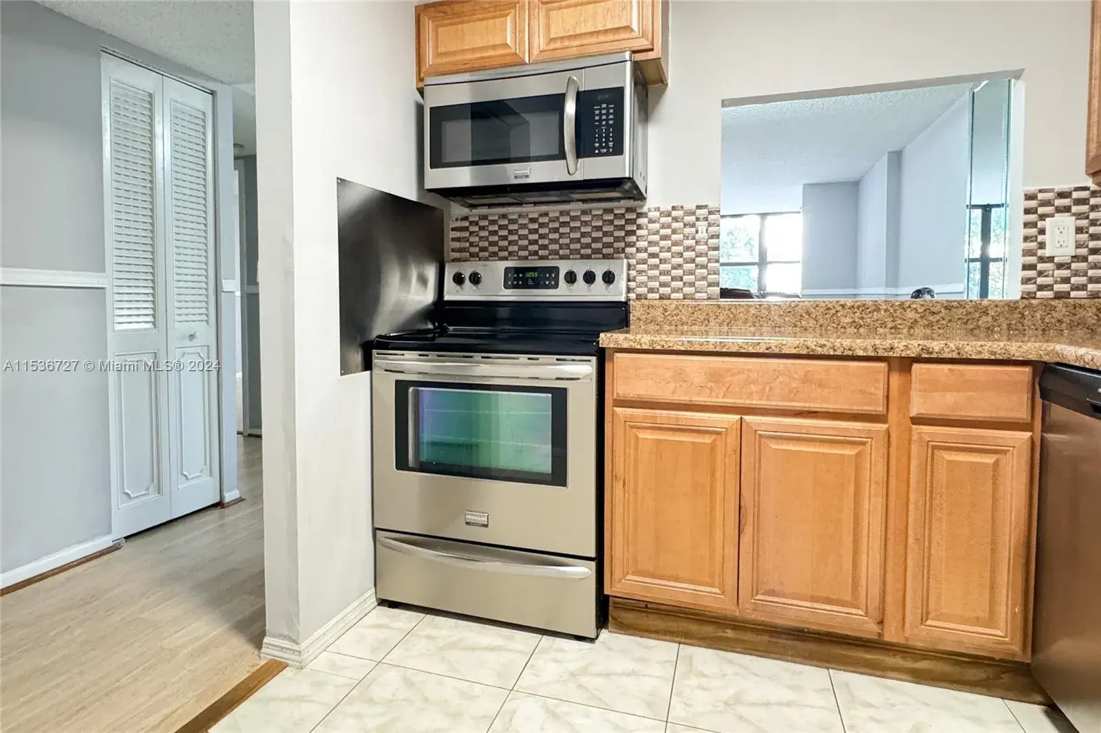 1000 Parkview Dr # 306, Hallandale Beach FL 33009