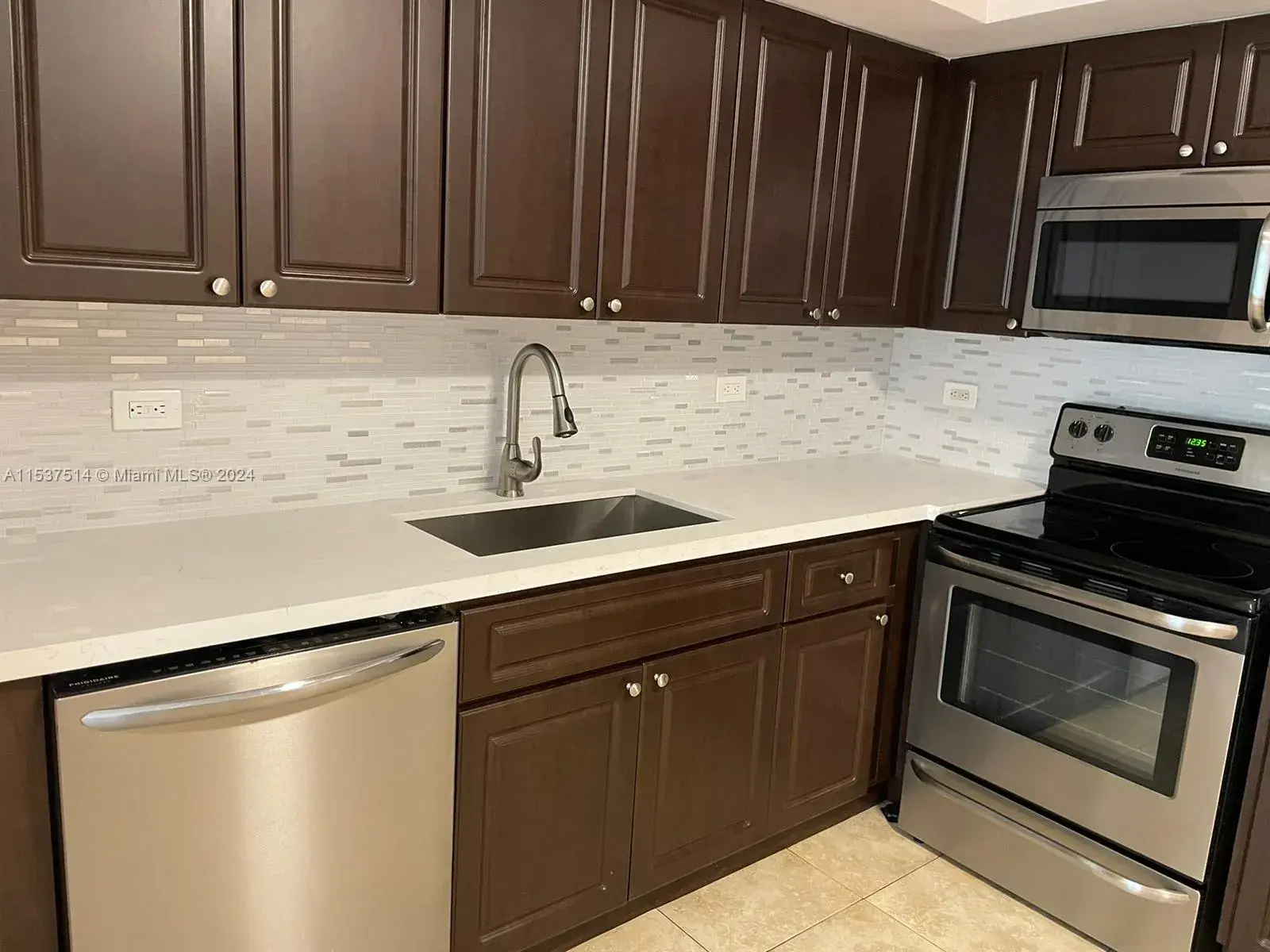 3690 N 56th Ave # 916, Hollywood FL 33021