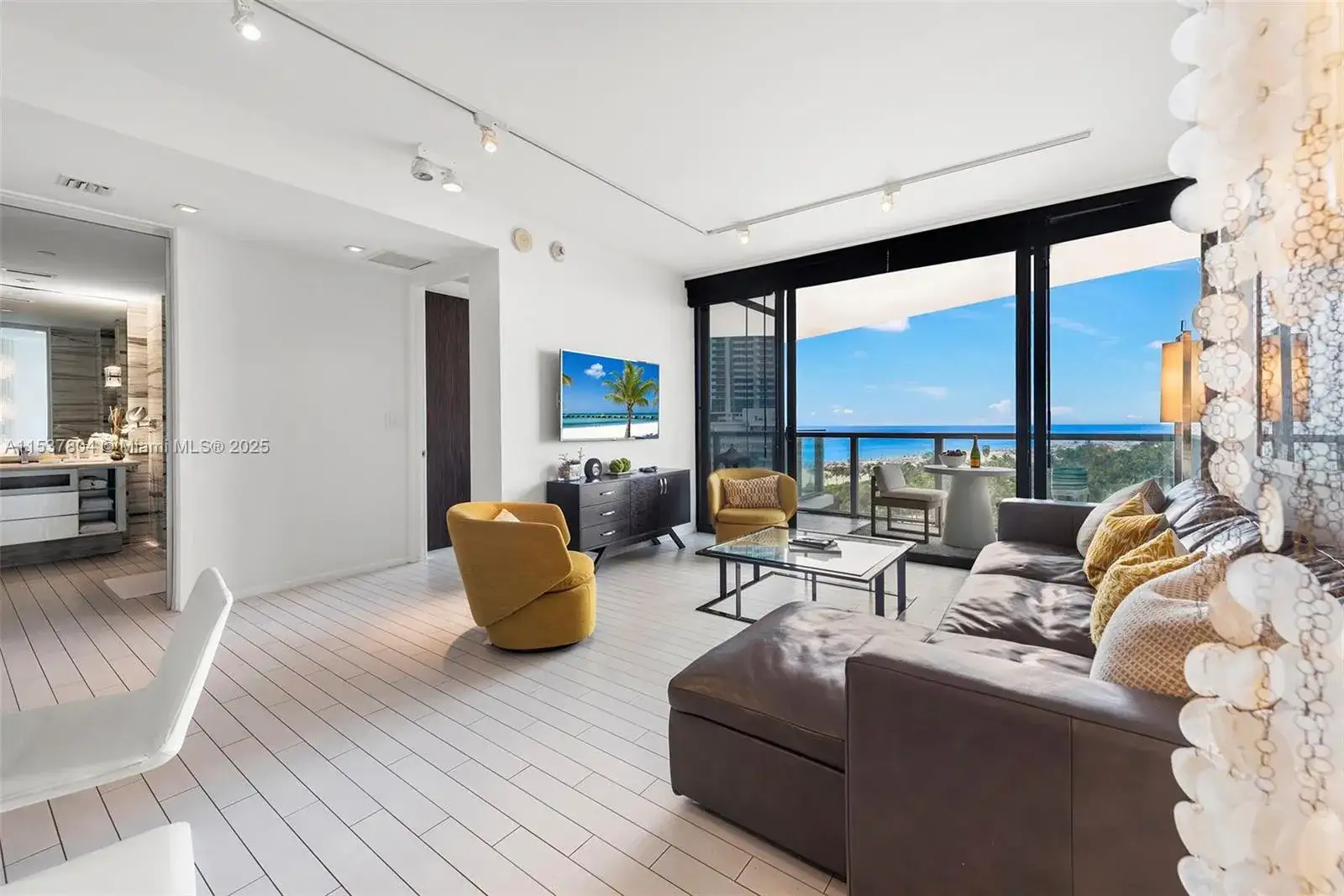2201 Collins Ave # 814, Miami Beach FL 33139 photo 2