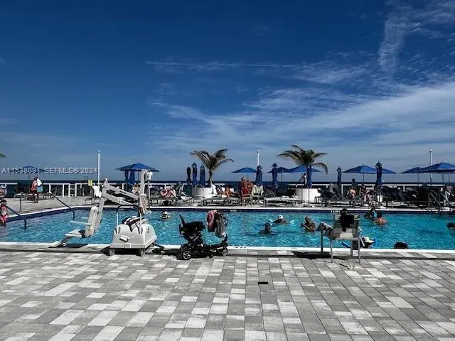 1904 S Ocean Dr # 205, Hallandale Beach FL 33009