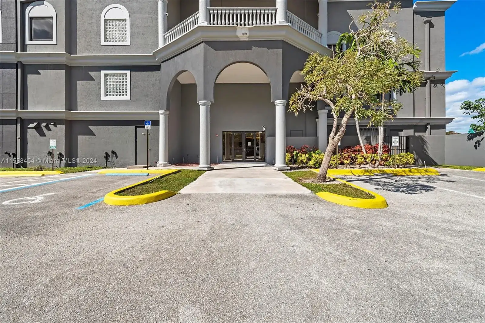 2227 N Federal Hwy, Hollywood FL 33020 photo 5