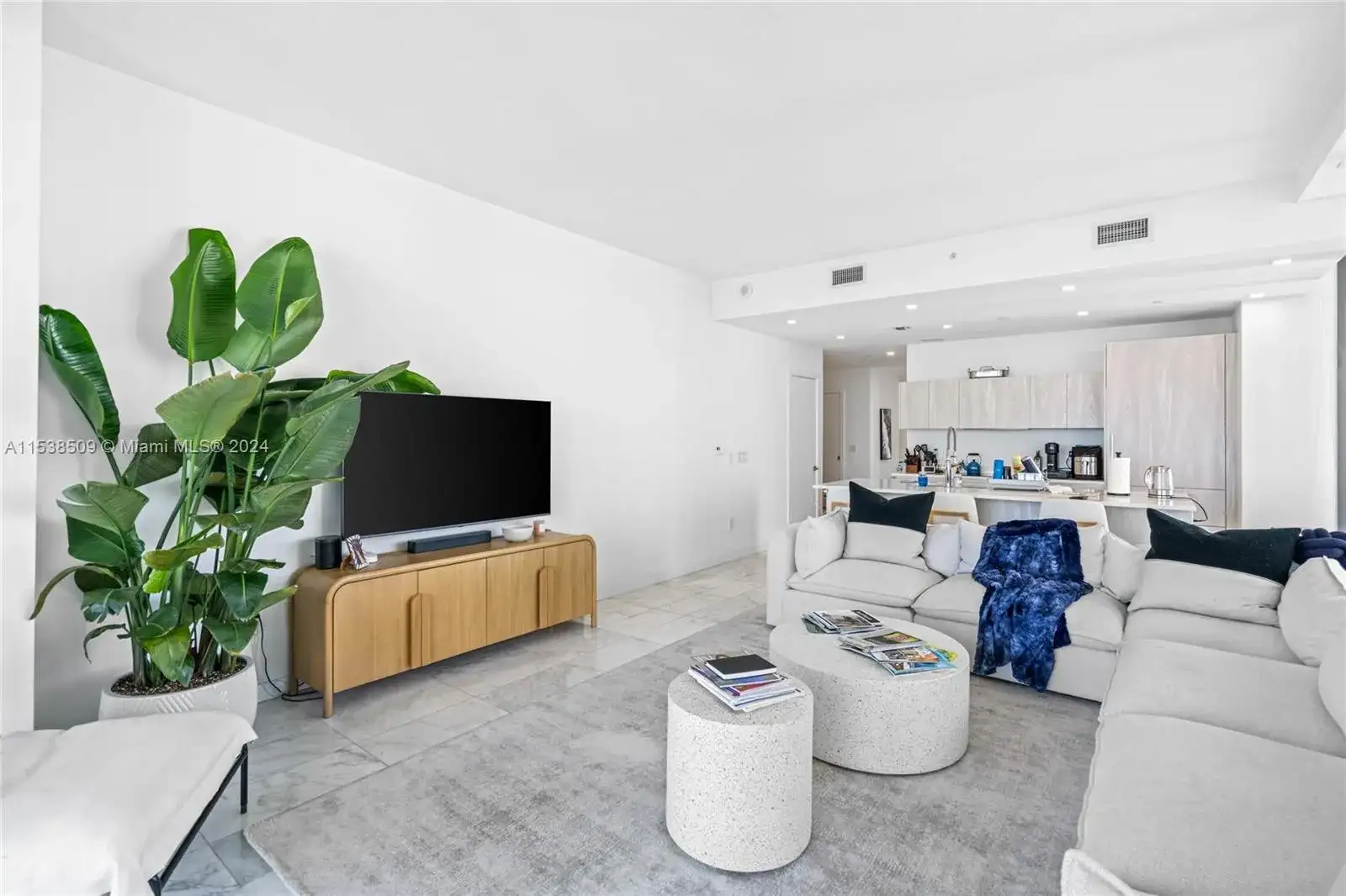 480 NE 31 Street # 3907, Miami FL 33137 photo 4