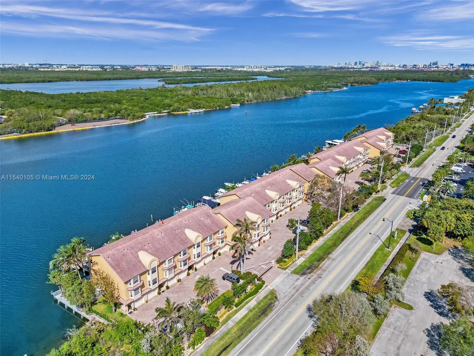 4212 N Ocean Dr, Hollywood FL 33019