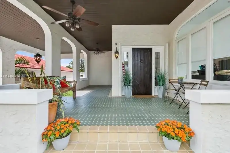 428 SW 23rd Rd, Miami FL 33129 photo 2