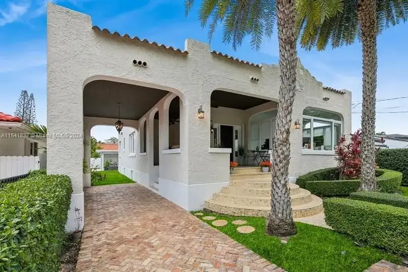 428 SW 23rd Rd, Miami FL 33129 photo 3