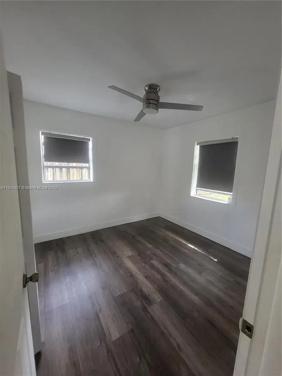1402 NW 13th Ct # 1402, Fort Lauderdale FL 33311