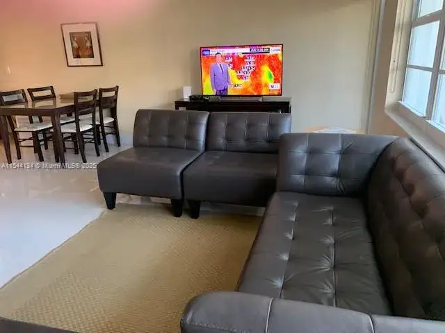 100 Lincoln Rd # 819, Miami Beach FL 33139 photo 5
