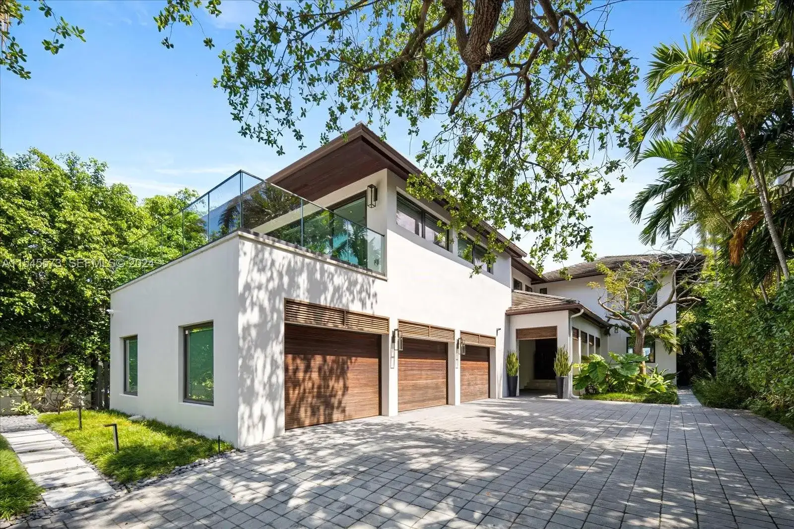 401 E Rivo Alto Dr, Miami Beach FL 33139 photo 2