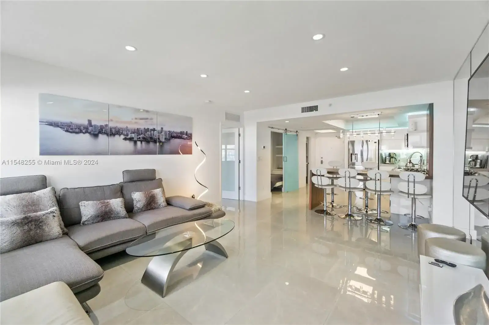 100 Lincoln Rd # 1602, Miami Beach FL 33139 photo 3