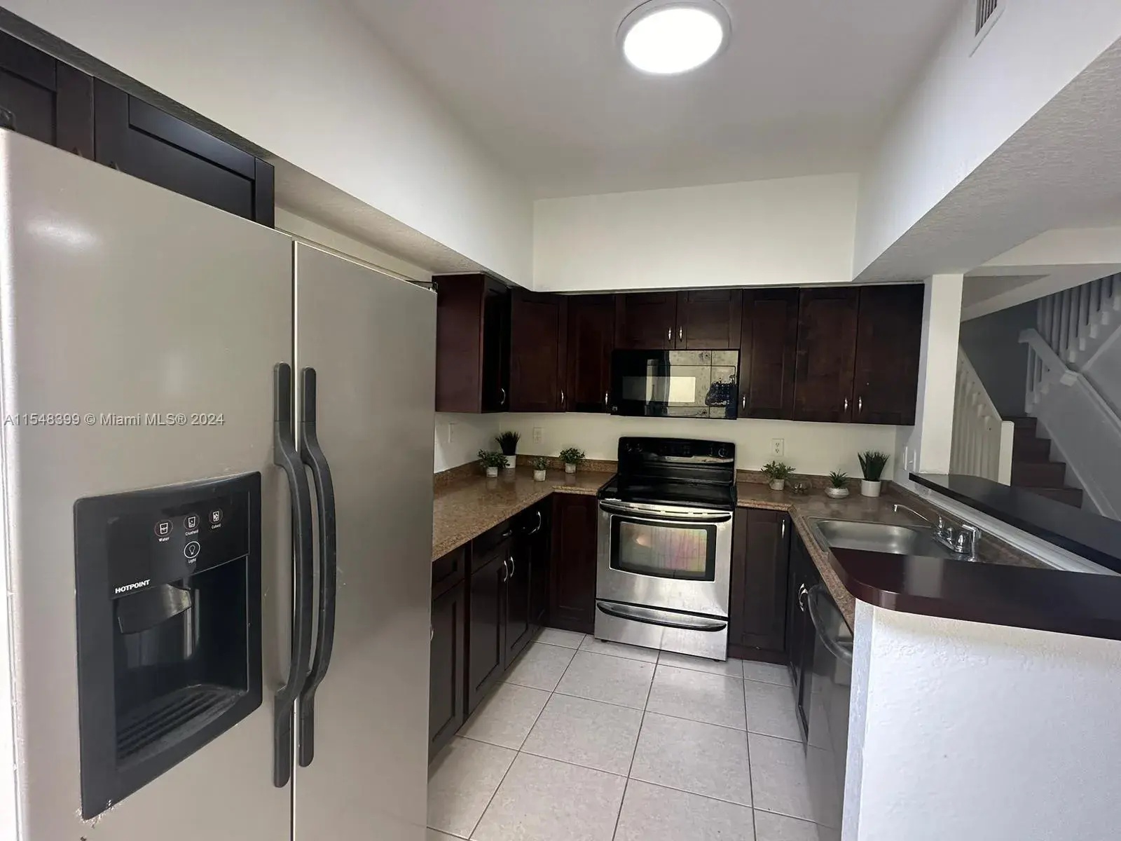 430 NW 20th St, Miami FL 33127