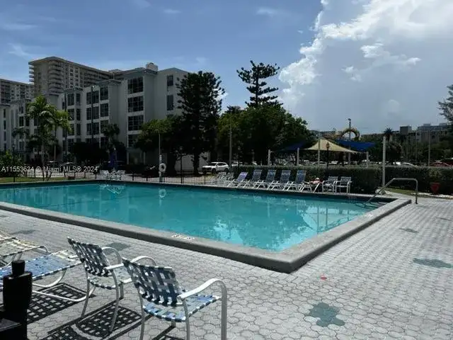 17560 Atlantic Blvd # 301, Sunny Isles Beach FL 33160 photo 2