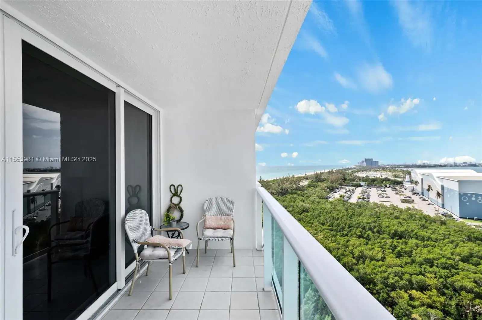 100 Bayview Dr # 1418, Sunny Isles Beach FL 33160 photo 4