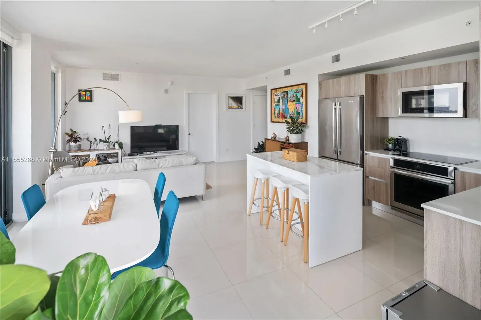 2960 NE 207th st # 711, Aventura FL 33180