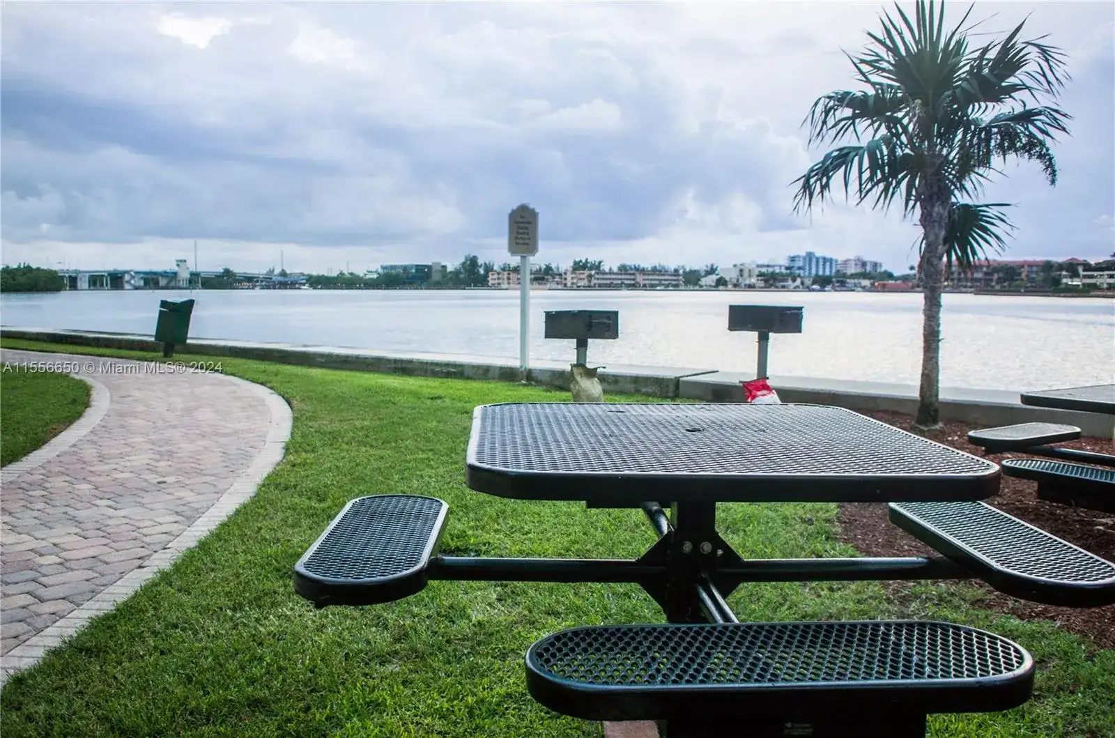 17100 N Bay Rd # 1402, Sunny Isles Beach FL 33160 photo 4