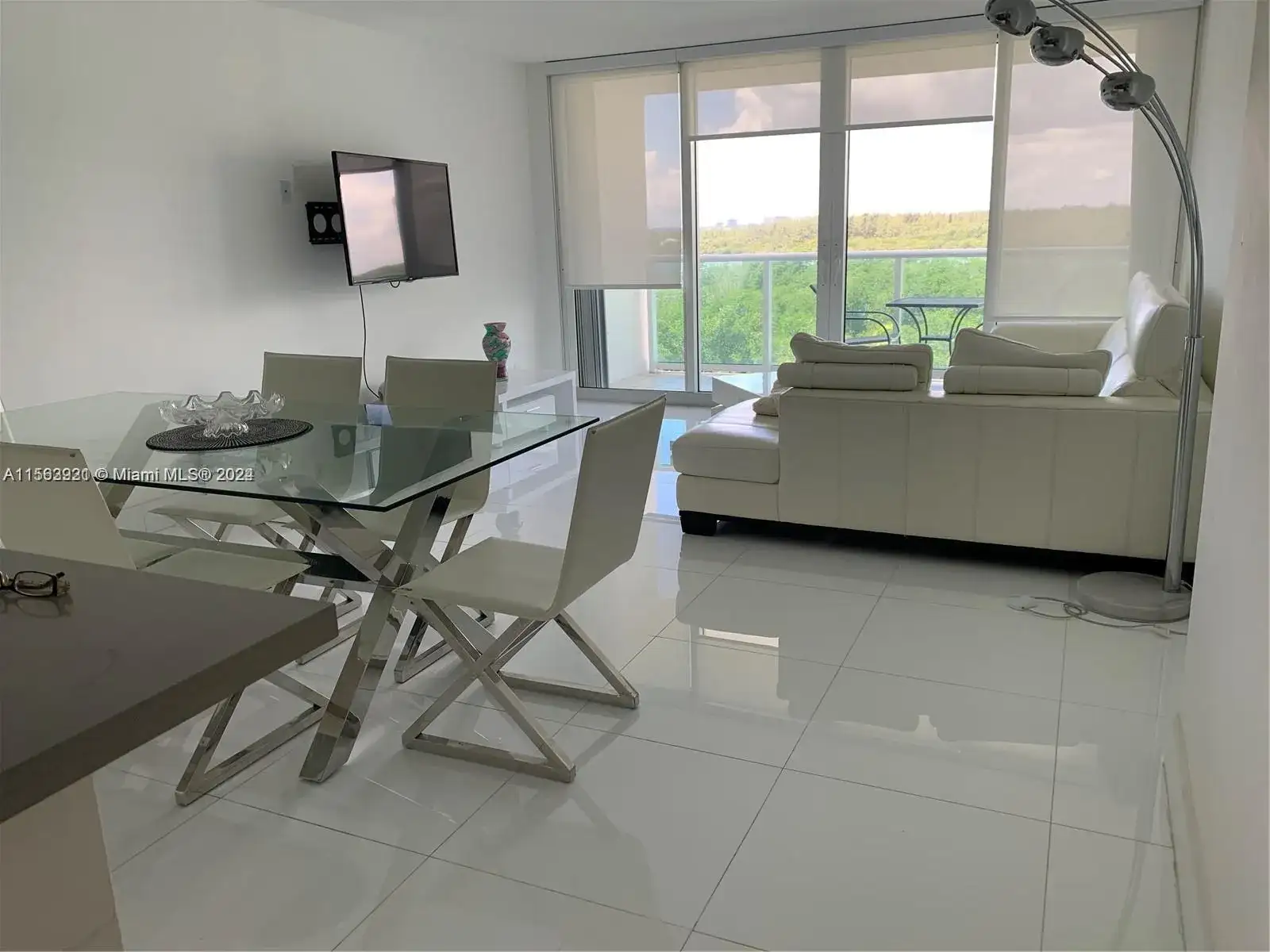 100 Bayview Dr # 720, Sunny Isles Beach FL 33160 photo 5