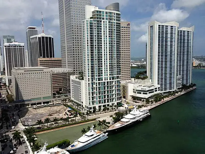 2 bedroom 2 bath Residential for sale at 475 BRICKELL AV # 2415, Miami FL 33131