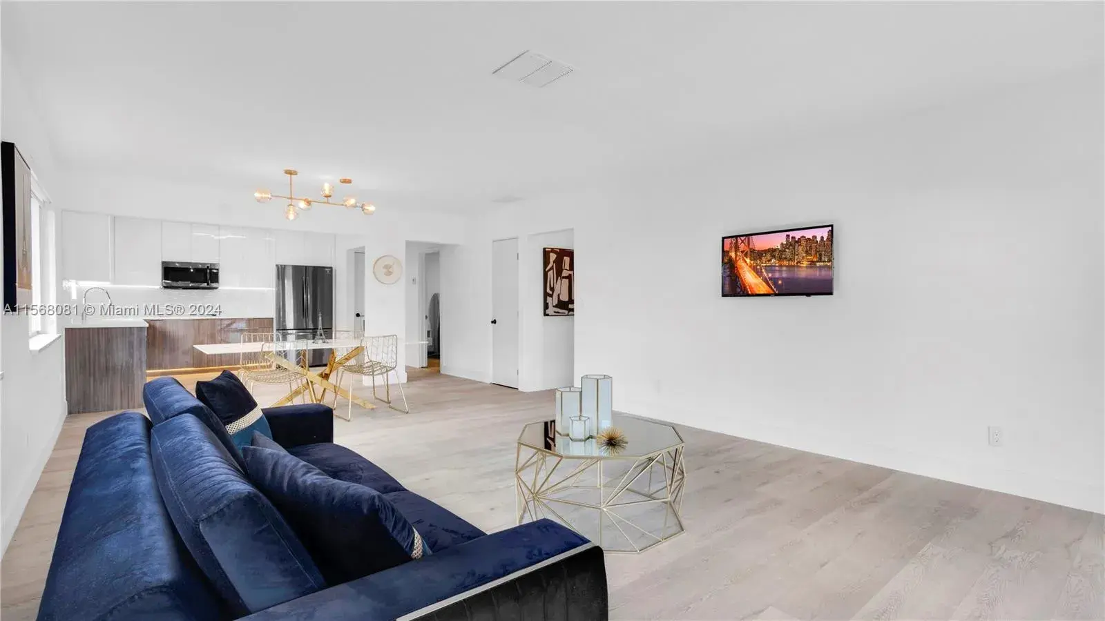 805 NE 6th St, Hallandale Beach FL 33009