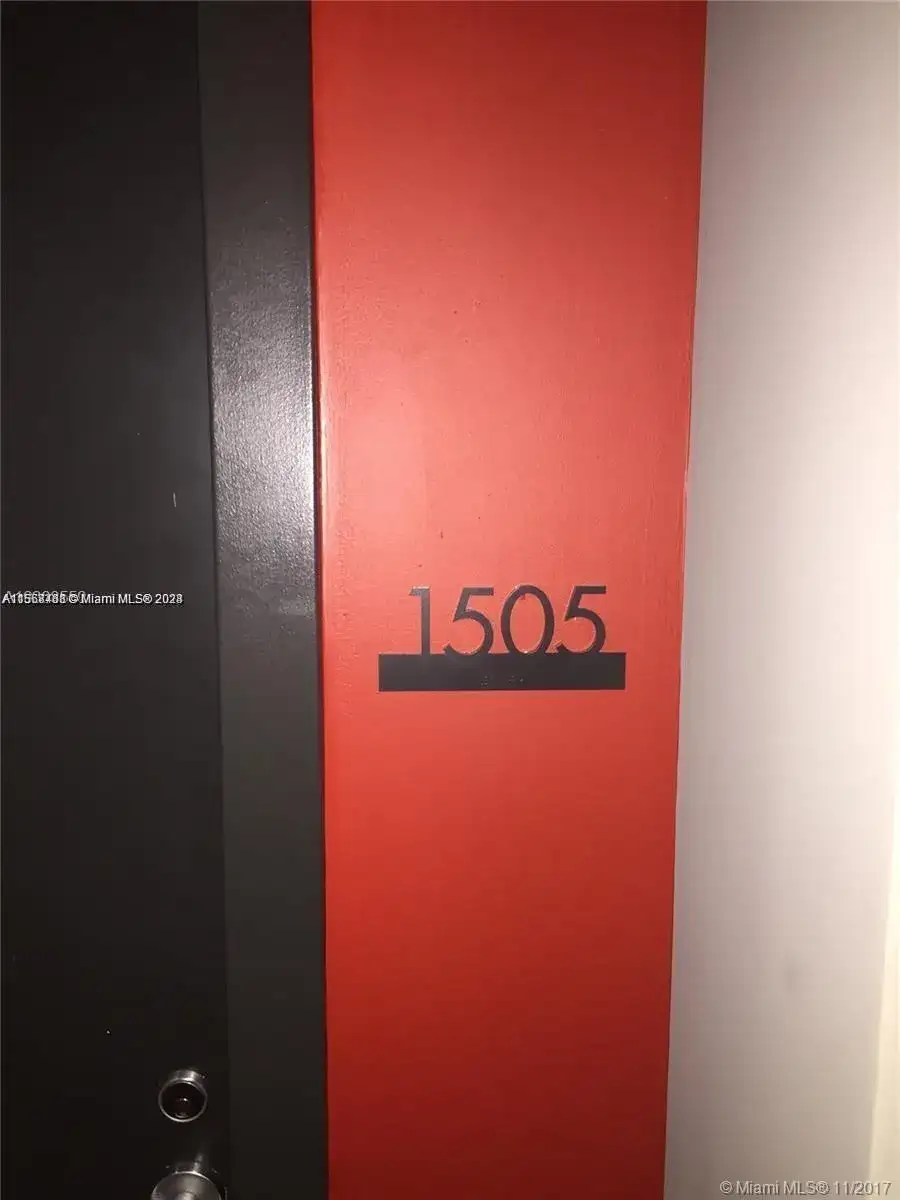151 SE 1st St # 1505, Miami FL 33131 photo 4