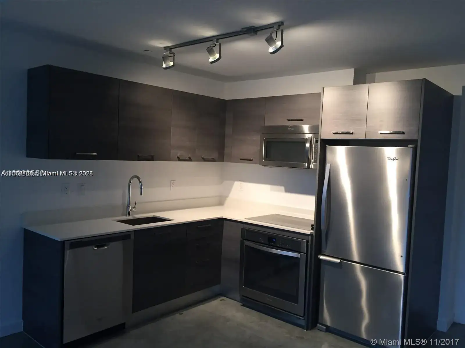 151 SE 1st St # 1505, Miami FL 33131 photo 5
