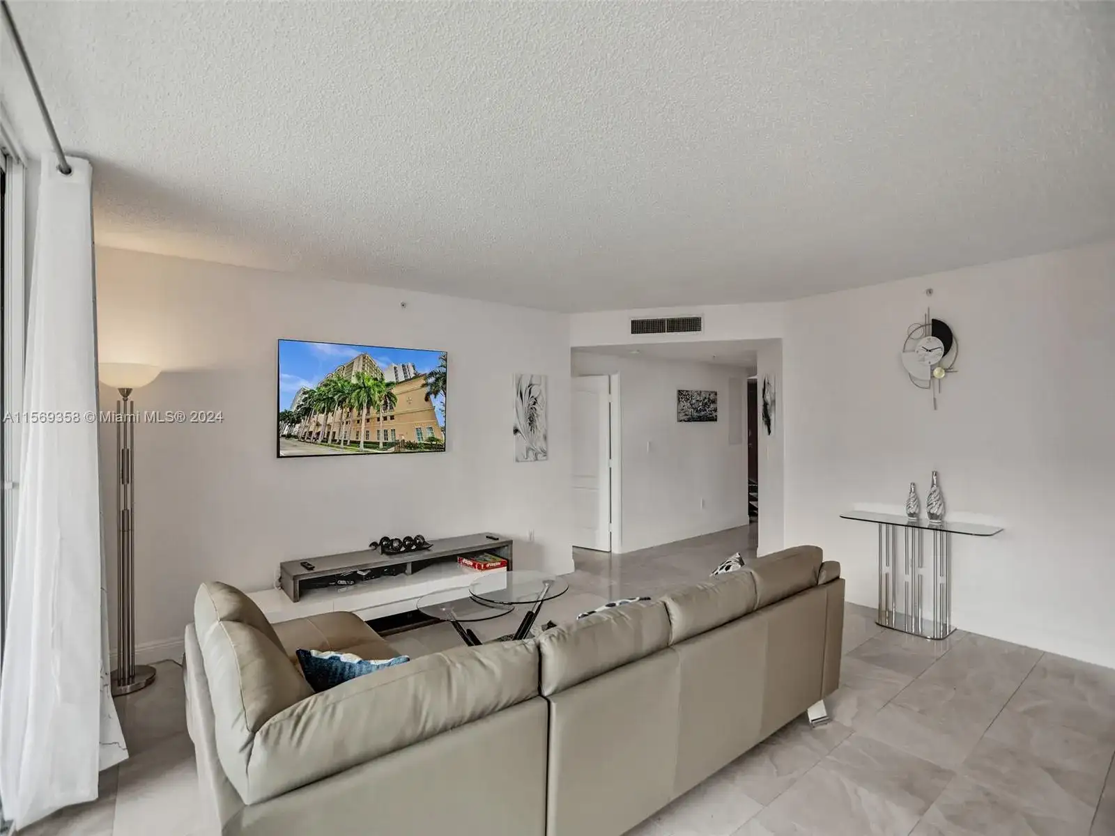 17555 Atlantic Blvd # 1101, Sunny Isles Beach FL 33160 photo 3