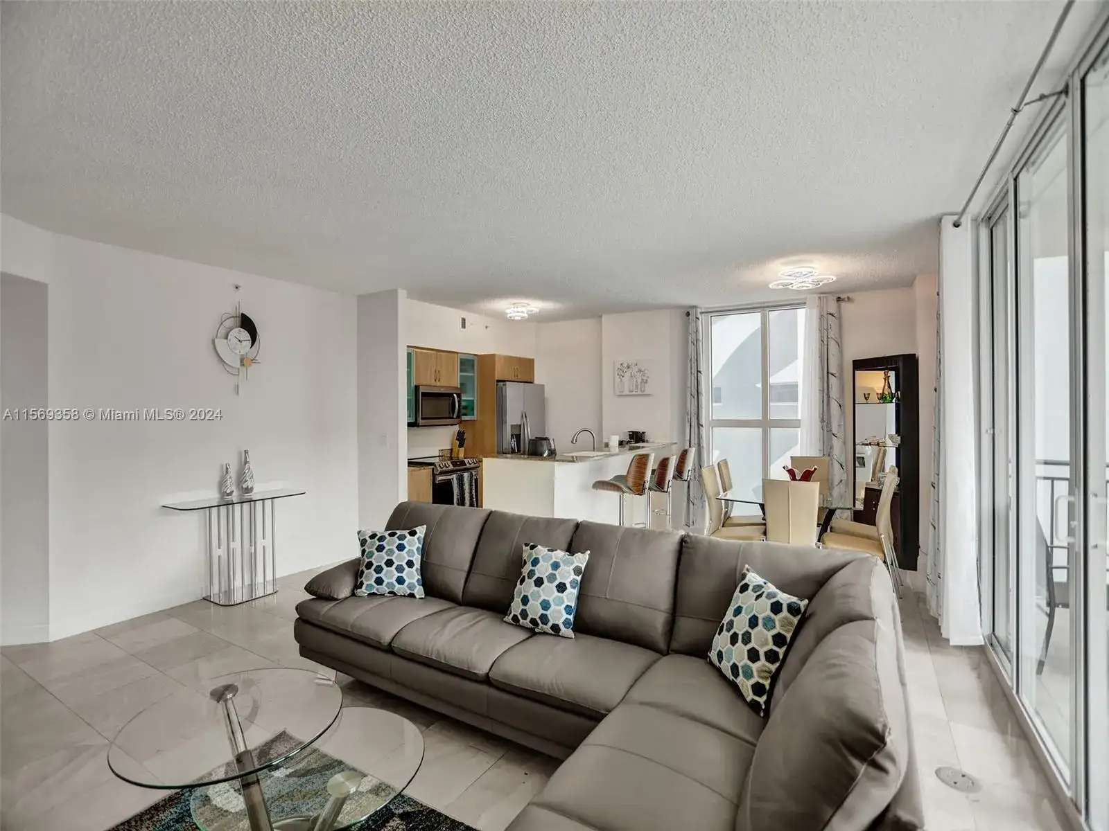 17555 Atlantic Blvd # 1101, Sunny Isles Beach FL 33160 photo 4