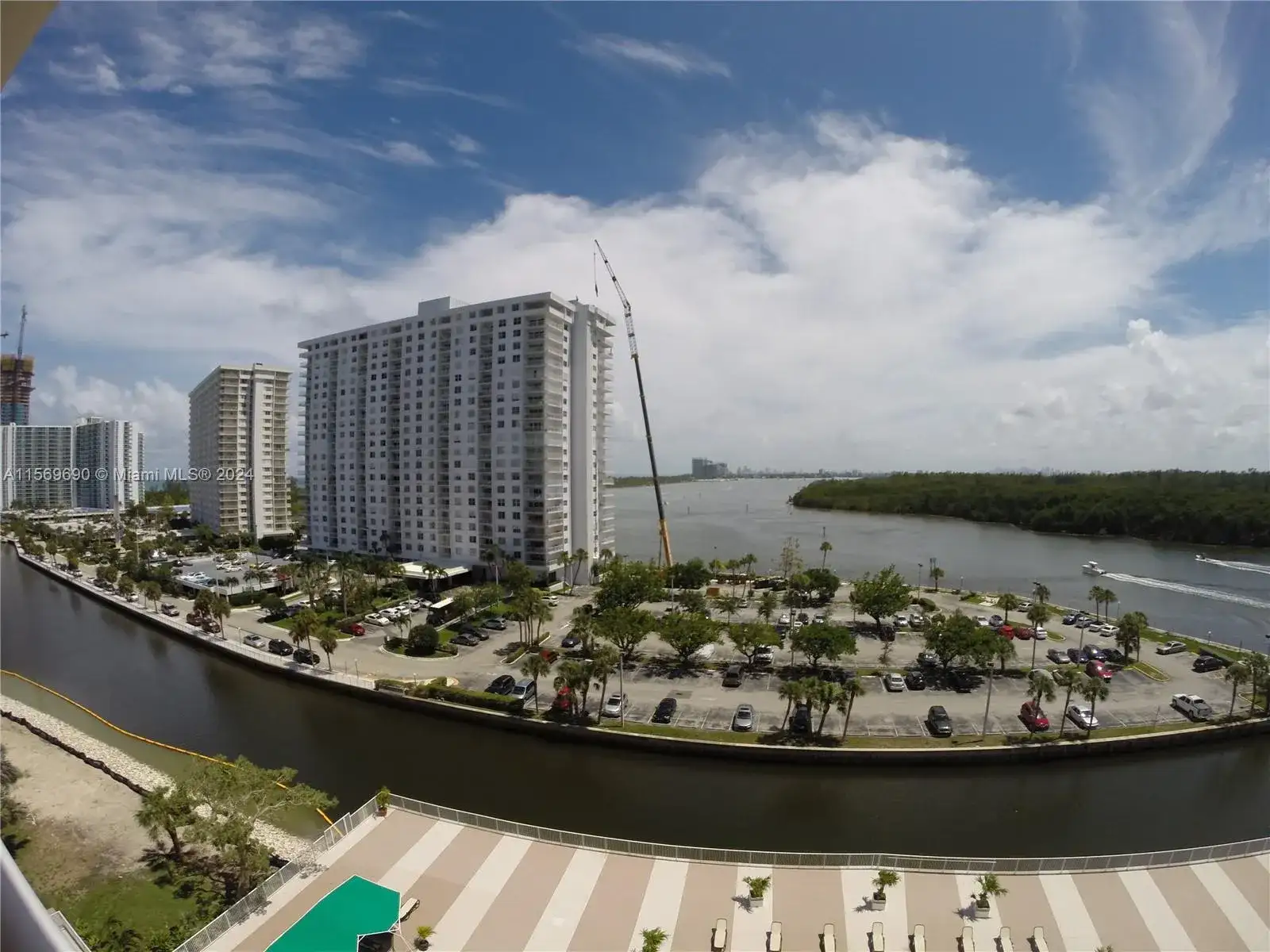 400 Kings Point Dr # 905, Sunny Isles Beach FL 33160 photo 5