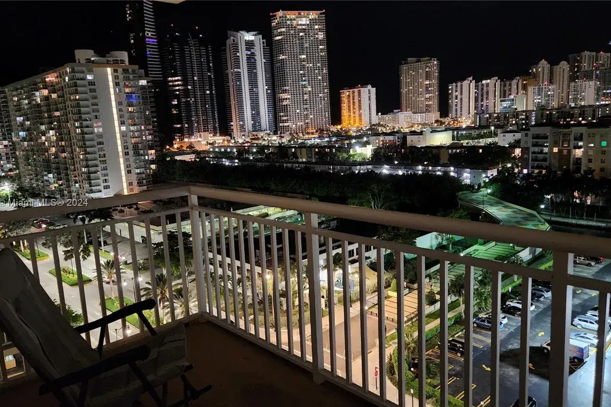 251 174th St # 1414, Sunny Isles Beach FL 33160