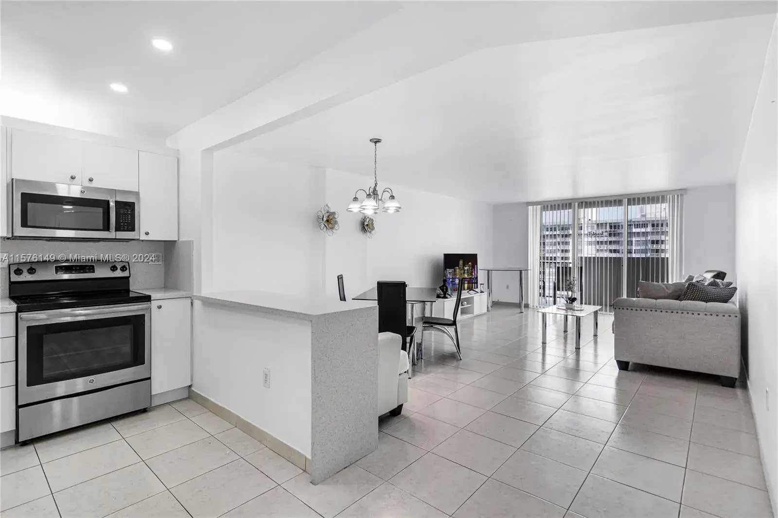 2780 NE 183rd St # 1708, Aventura FL 33160