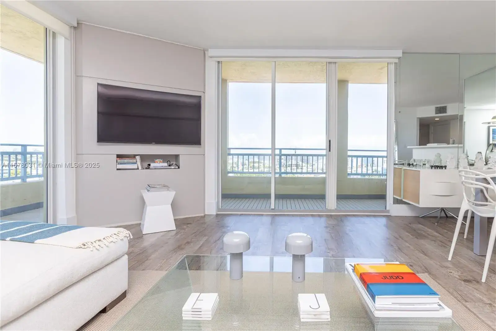 90 Alton Rd # 1411, Miami Beach FL 33139 photo 2