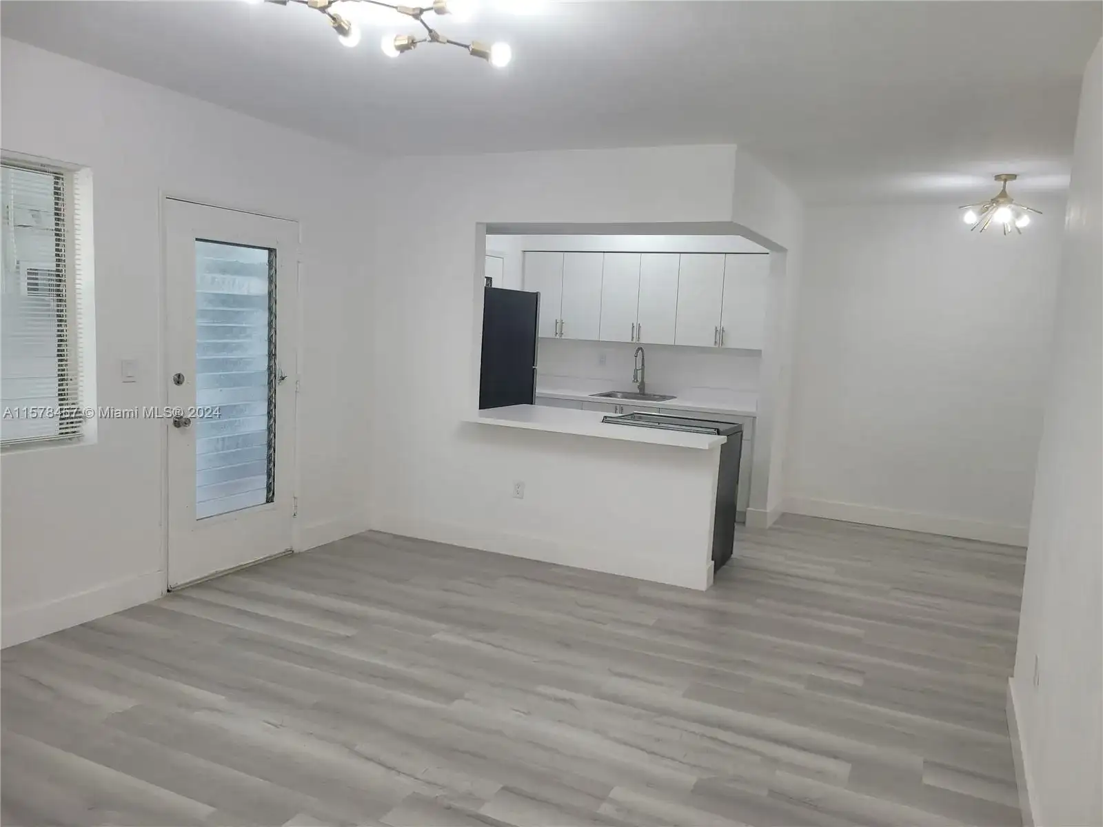 10190 E Bay Harbor Dr # 7E, Bay Harbor Islands FL 33154 photo 2