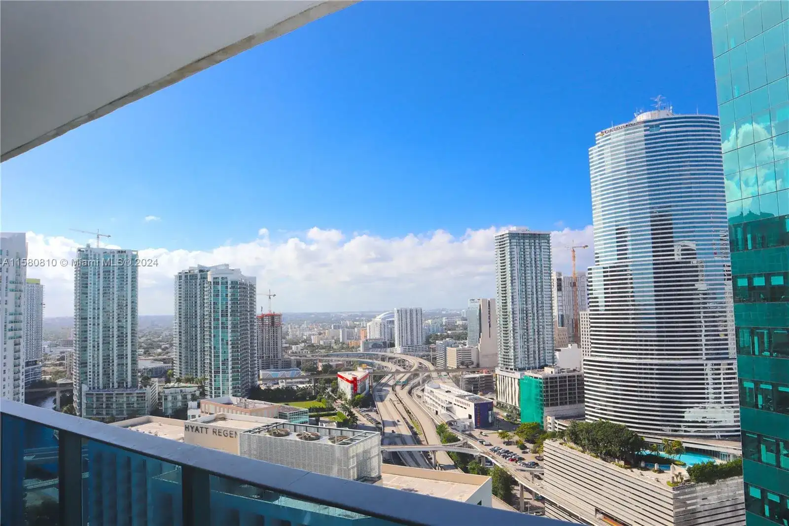 200 BISCAYNE BLVD WY # 3309, Miami FL 33131 photo 2